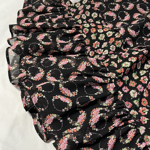 Lauren Conrad flowy, flower dress - Picture 6 of 6